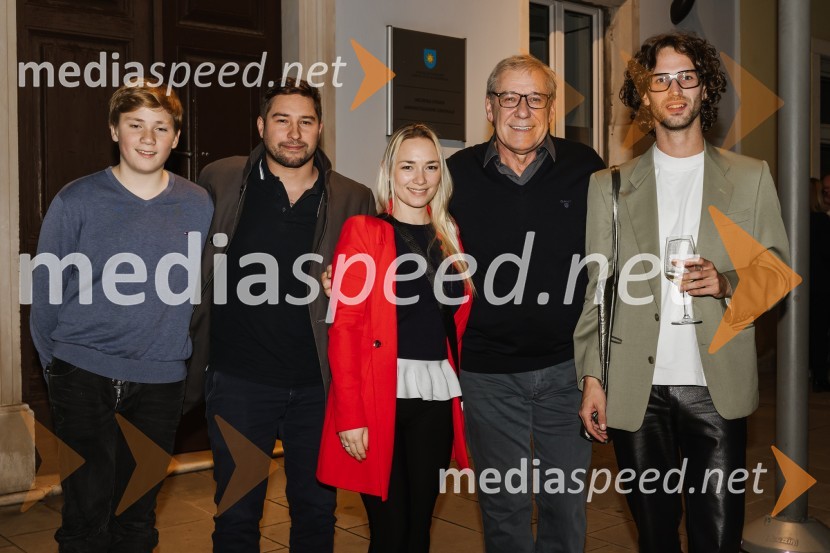  ... ;  ... ;  ... ;  Aleš Valič, igralec;  ... Romeo in Julija, premiera v Gledališču Koper