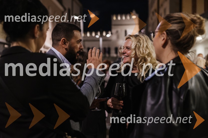  ... ;  Katja Pegan,  direktorica in režiserka, Gledališče Koper Teatro CapodistriaRomeo in Julija, premiera v Gledališču Koper