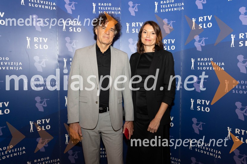  Zvezdan Martič, televizijski voditelj, predsednik uprave, RTV Slovenija;  Ana MartičFestival slovenskega šansona 2023