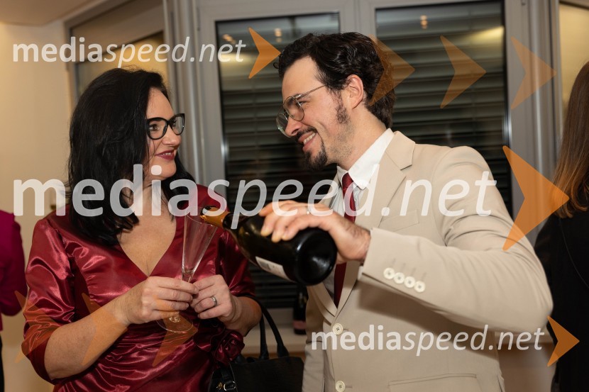  Alenka Gotar, operna pevka;  Anže Šuštar, glasbenikFestival slovenskega šansona 2023