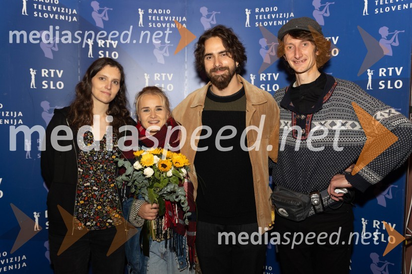  ... ;  Laura Krajnc, igralka, pevka;  Sven Horvat, glasbenik;  ... Festival slovenskega šansona 2023