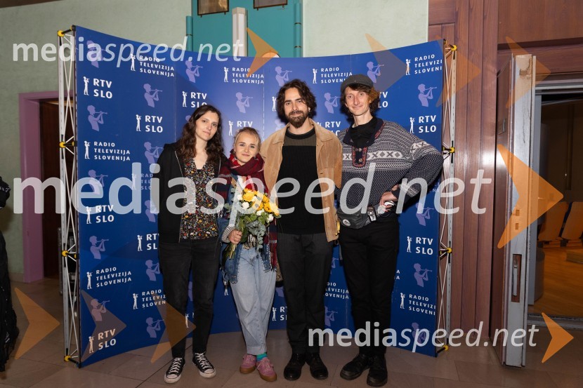  ... ;  Laura Krajnc, igralka, pevka;  Sven Horvat, glasbenik;  ... Festival slovenskega šansona 2023