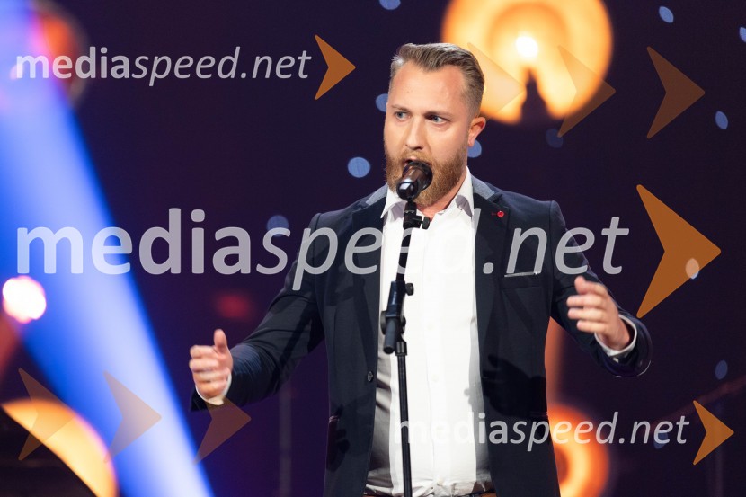  Aleksander Pozvek, imitator in novinarFestival slovenskega šansona 2023