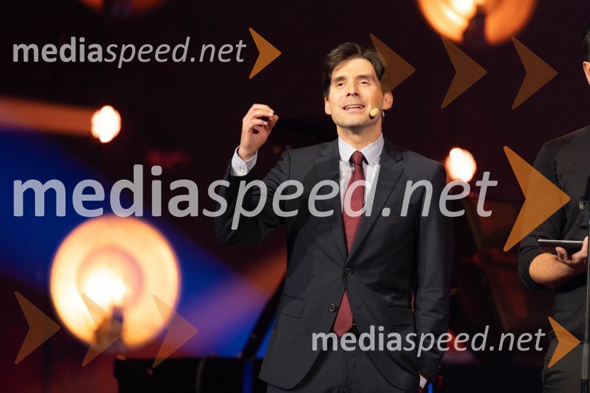  Tilen Artač, imitator, glasbenikFestival slovenskega šansona 2023