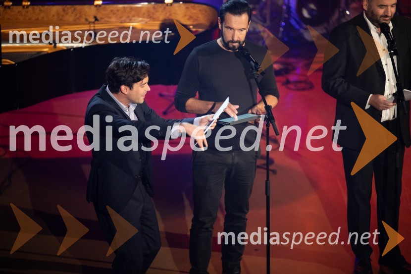  Tilen Artač, imitator, glasbenik;  ... Festival slovenskega šansona 2023