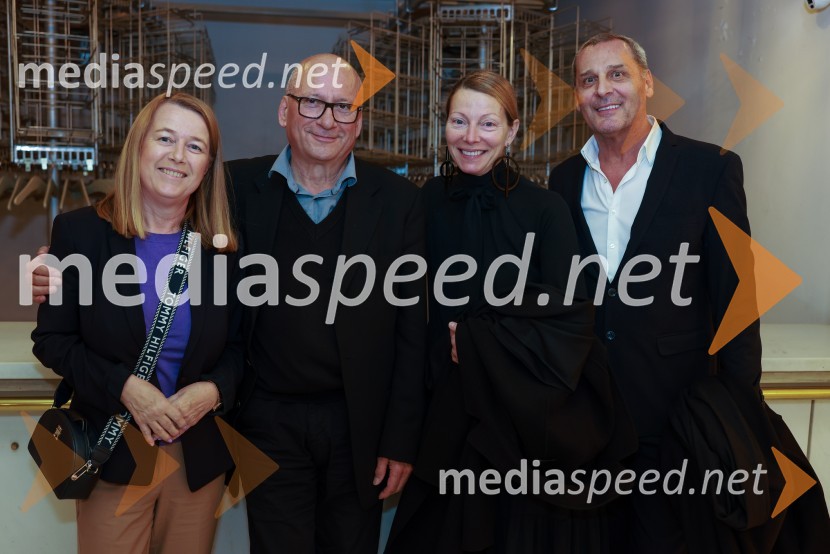  Petra Škofic, vodja kabineta predsednika Vlade Republike Slovenije;  Janez Pipan, režiser;  Nataša Matjašec Rošker, igralka;  Danilo Rošker, direktor SNG MariborPotujoče gledališče Šopalović, drama beograjskega JDP