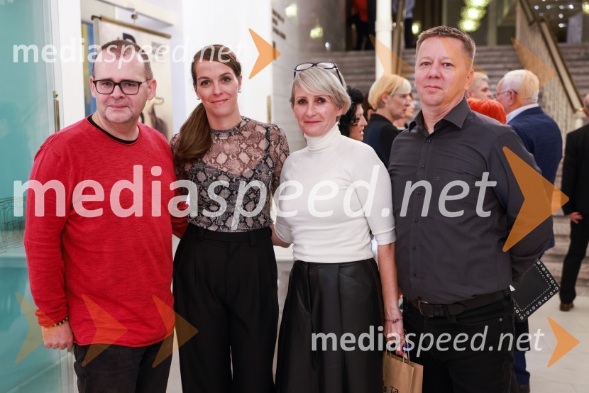  Alan Kavčič, predstavnik za odnose z javnostmi SNG Maribor;  Špela Lešnik, producentka Drame SNG Maribor;  Anja  Žižek, marketing SNG Maribor;  Matjaž Partlič, SNG MariborPotujoče gledališče Šopalović, drama beograjskega JDP