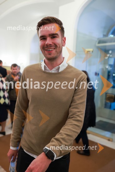  Jon Knez, novinar VečerPotujoče gledališče Šopalović, drama beograjskega JDP