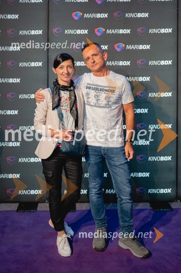  Jagoda Đorđević, PR Maribox;  Damijan Vinter, voditeljPremiera filma Poslednji heroj s filmsko ekipo v Mariboxu