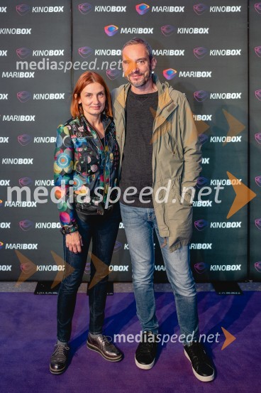  Branka Bezjak, urednica, Večer;  Rok Kajzer, novinar, VečerPremiera filma Poslednji heroj s filmsko ekipo v Mariboxu