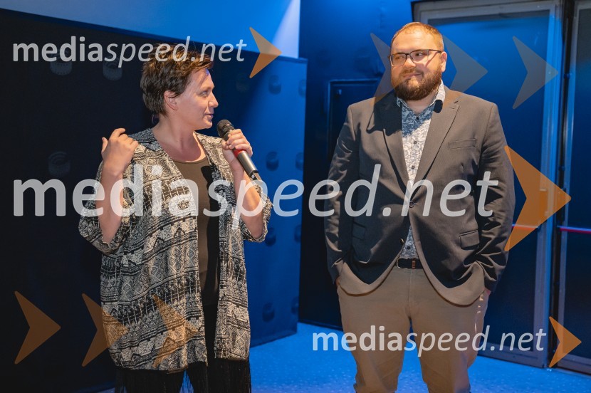  Iza Strehar, dramatičarka in scenaristka;  Žiga Virc, slovenski režiserPremiera filma Poslednji heroj s filmsko ekipo v Mariboxu