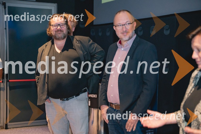  Primož Pirnat, igralec;  Boštjan Virc, producent in scenarist, Studio VircPremiera filma Poslednji heroj s filmsko ekipo v Mariboxu