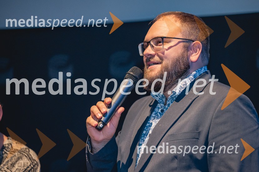  Žiga Virc, slovenski režiserPremiera filma Poslednji heroj s filmsko ekipo v Mariboxu