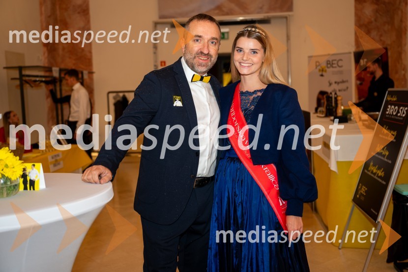  Borut  Cvetko, kreativni direktor, Mediaspeed d.o.o.;  Maruša Mukenauer, Mariborska vinska kraljica 20238. salon štajerskih mladih vin Pubec 2023 v Mariboru