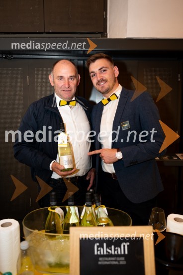  Bogomir Valdhuber, vinar, Vino Valdhuber, nogometaš Vinske reprezentance Slovenije;  Adam  Valdhuber, Vino Valdhuber8. salon štajerskih mladih vin Pubec 2023 v Mariboru