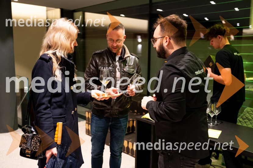  Klavdija Leskovar;  Gregor Žigon, direktor Doma pod gorco;  Patrik Kociper, fotograf, Mediaspeed8. salon štajerskih mladih vin Pubec 2023 v Mariboru
