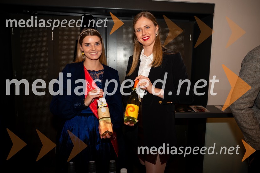  Maruša Mukenauer, Mariborska vinska kraljica 2023;  Neža Jarc, Mariborska vinska kraljica 20208. salon štajerskih mladih vin Pubec 2023 v Mariboru