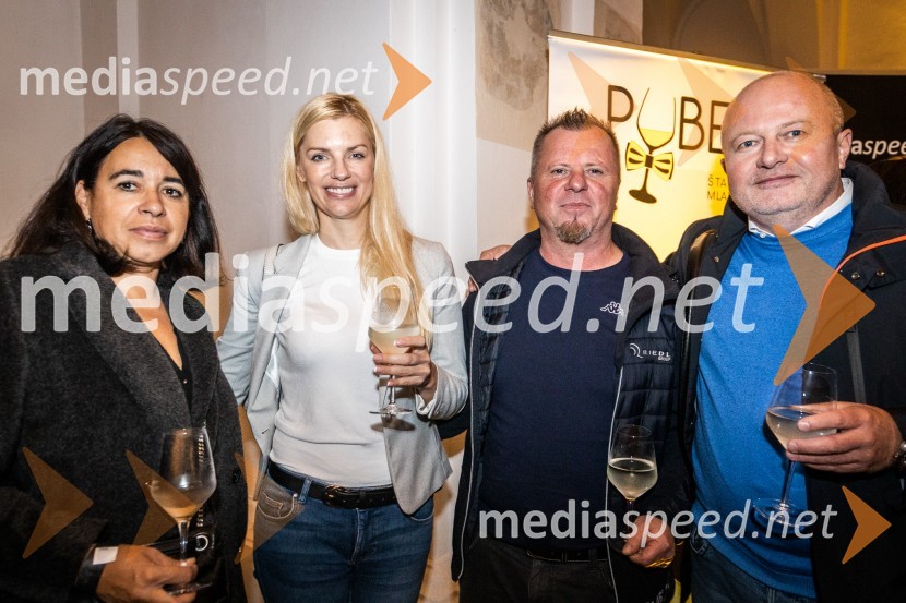  Barbara Orozel Riedl;  ... ;  ... ;  Tomaž Riedl, direktor Riedl Group8. salon štajerskih mladih vin Pubec 2023 v Mariboru