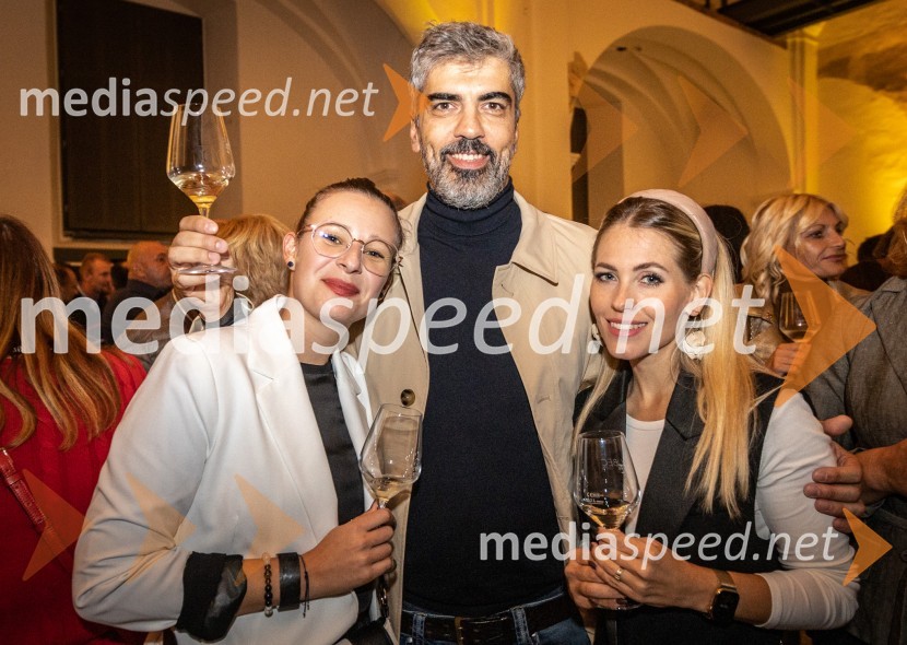  Katja Gregorec, novinarka, Radio Maribor;  Bor Greiner, odgovorni urednik, Radio City;  Natalija Veronik, moderatorka, Radio City8. salon štajerskih mladih vin Pubec 2023 v Mariboru