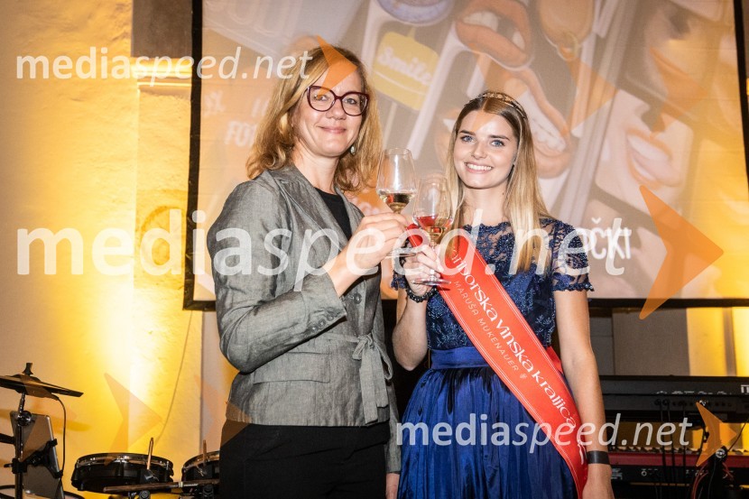  Simona Hauptman, Kmetijsko gozdarski zavod Maribor, vodja kmetijske svetovalne službe, specialistka za vinogradništvo;  Maruša Mukenauer, Mariborska vinska kraljica 20238. salon štajerskih mladih vin Pubec 2023 v Mariboru
