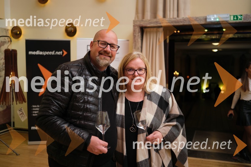  Leon Šikovec, vodja PR, marketinga in medijev, N Banka;  Janja Šikovec5. salon štajerskih mladih vin Pubec 2023 v Ljubljani