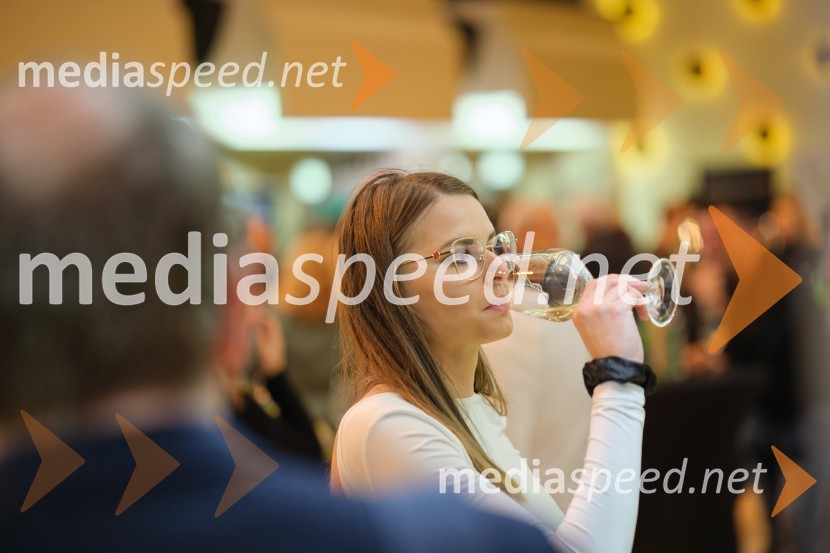  Lucija Mukenauer, 19. svečinska vinska kraljica, vino Mukenauer5. salon štajerskih mladih vin Pubec 2023 v Ljubljani