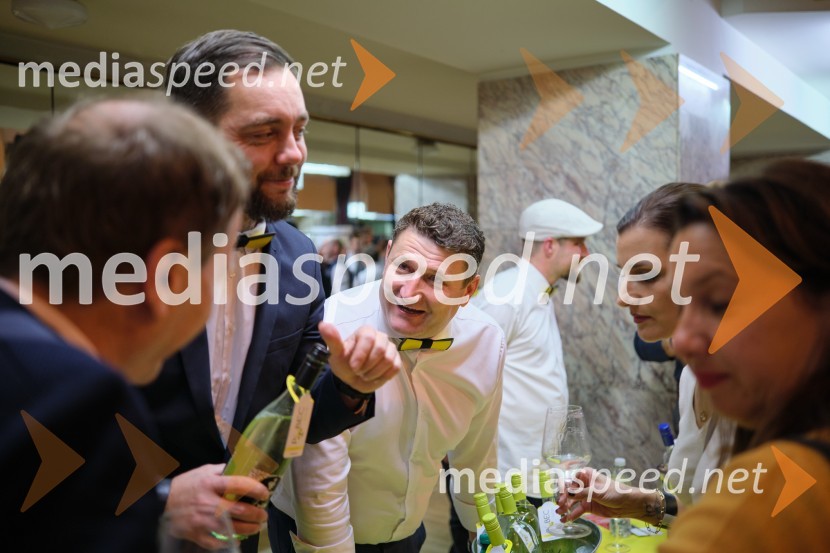  Aleksander Rigo, Rigo Vino;  Marko Toplak, Turistična kmetija Toplak, nogometaš Vinske reprezentance Slovenije5. salon štajerskih mladih vin Pubec 2023 v Ljubljani