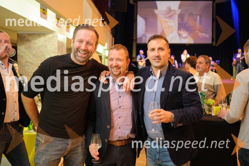  Mladen Lulić;  Niko Kušar, vodja Službe za tržno komuniciranje Telekom Slovenije;  ... 5. salon štajerskih mladih vin Pubec 2023 v Ljubljani