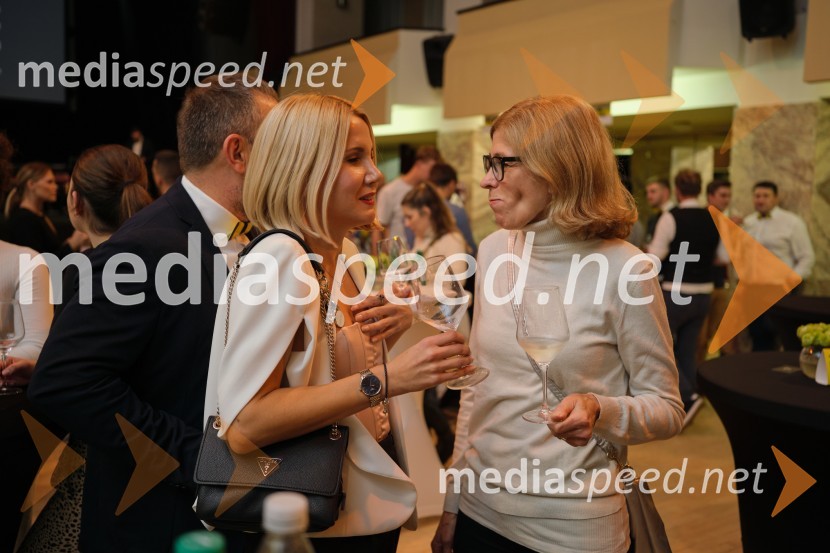  Natalija Cvetko, Mediaspeed d.o.o.;  Andreja Comino, novinarka5. salon štajerskih mladih vin Pubec 2023 v Ljubljani