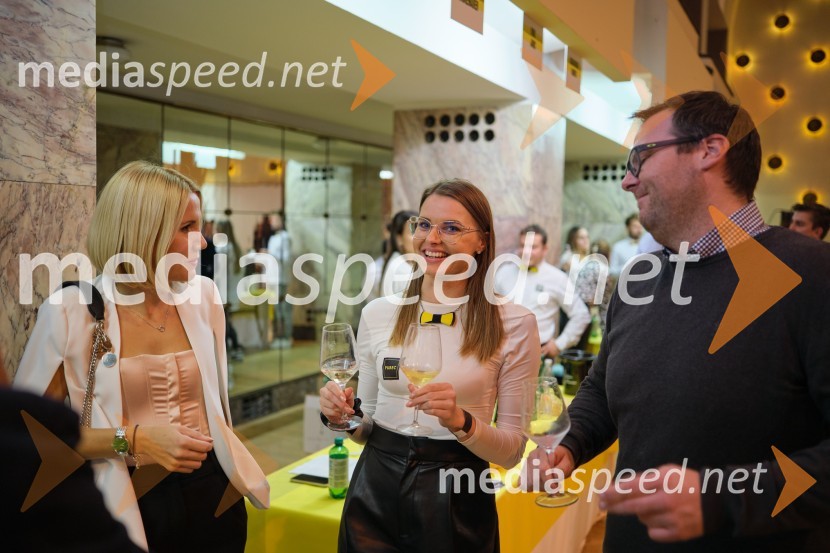  Natalija Cvetko, Mediaspeed d.o.o.;  Lucija Mukenauer, 19. svečinska vinska kraljica, vino Mukenauer;  ... 5. salon štajerskih mladih vin Pubec 2023 v Ljubljani
