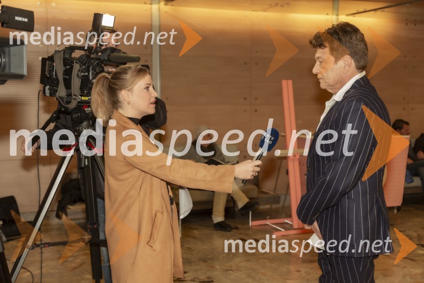  Pija Svetec, novinarka;  Dragan Bjelogrlić, režiser, igralec34. Ljubljanski mednarodni filmski festival - LIFFe, otvoritev