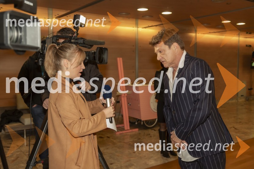  Pija Svetec, novinarka;  Dragan Bjelogrlić, režiser, igralec34. Ljubljanski mednarodni filmski festival - LIFFe, otvoritev