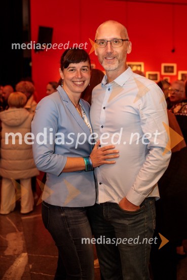  Irena Lesjak, strokovna sodelavka za koncertno dejavnost RTV Slovenija;  Blaž Gregorin, direktor marketinga, Invida producijska hišaKar želiš, to dobiš, premiera komedije