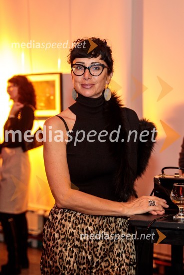  dr. Jerca  Legan, antropologinja in strokovnjakinja za strateške komunikacijeKar želiš, to dobiš, premiera komedije