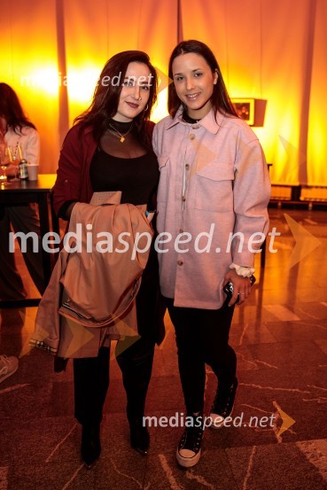  Urša Premik, fotografinja;  ... Kar želiš, to dobiš, premiera komedije