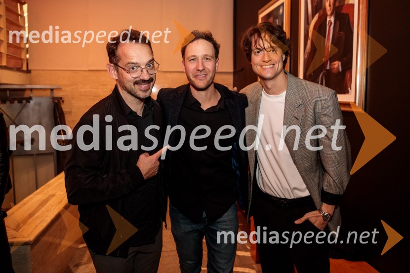  Jože Robežnik, igralec;  Klemen Slakonja, igralec, komik in TV voditelj;  Domen Valič, igralecKar želiš, to dobiš, premiera komedije