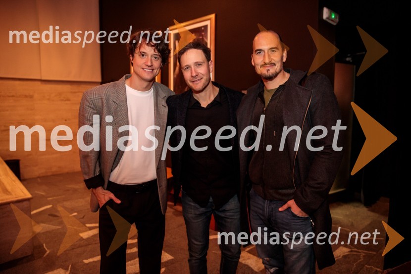  Domen Valič, igralec;  Klemen Slakonja, igralec, komik in TV voditelj;  Vid  Valič, stand-up komik, voditeljKar želiš, to dobiš, premiera komedije