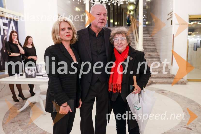  Natalija Ravter;  Staš Ravter, direktor SNG Opera in balet Ljubljana;  Dragica Petrovič, režiserka in producentkaPremiera Clugovega baletnega spektakla Faust v SNG Maribor