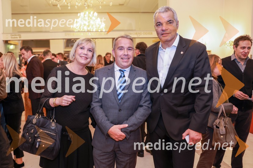  Emilie Jaboulet;  Antoine Ulysse Philippe Alexandre Jaboulet - Vercherre, vinar, Vino Renesansa d.o.o.;  Aleksander Saša Arsenovič, župan, Mestna občina MariborPremiera Clugovega baletnega spektakla Faust v SNG Maribor