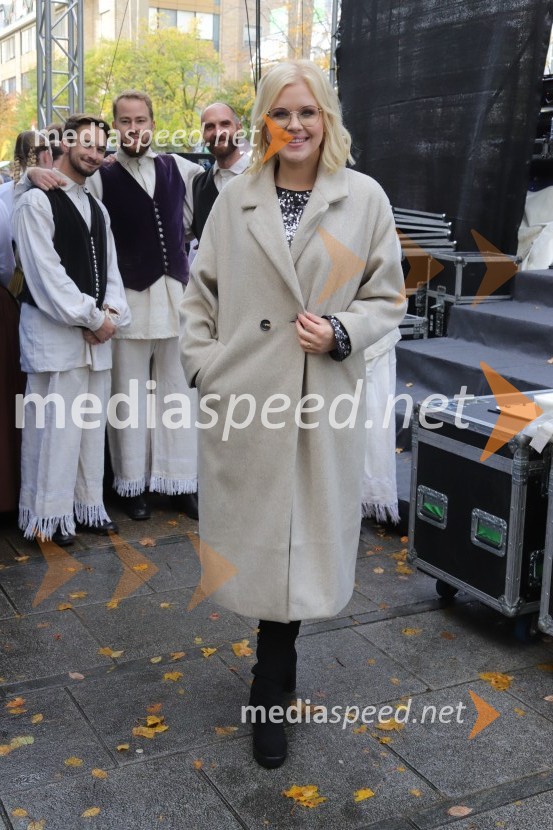  Darja Gajšek, pevka, voditeljicaMartinovanje v Mariboru 2023