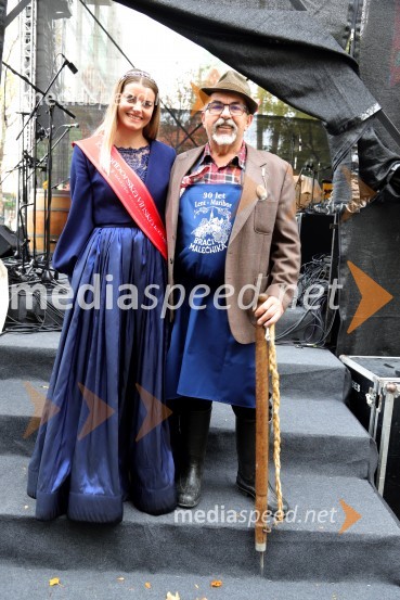  Maruša Mukenauer, Mariborska vinska kraljica 2023;  Alojz  Jenuš - Slavek, outar in brač iz MalečnikaMartinovanje v Mariboru 2023