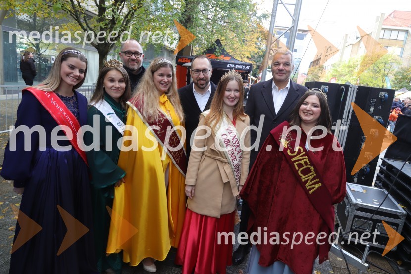  Maruša Mukenauer, Mariborska vinska kraljica 2023;  Patricija Peklar, 7. Cerkvenjaška vinska kraljica;  Gregor Reichenberg,  podžupan MOM za področje arhitekture in prostora;  Monika Narat, 12. vinska krljica Svete Helene;   Tomislav Tomašević;  Anja Kelc, vinska kraljica občine Starše;  Aleksander Saša Arsenovič, župan, Mestna občina Maribor;  Eva Valdhuber, svečinska vinska kraljicaMartinovanje v Mariboru 2023