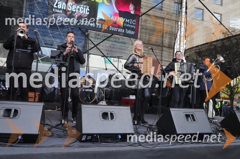  Darja Gajšek, pevka, voditeljicaMartinovanje v Mariboru 2023