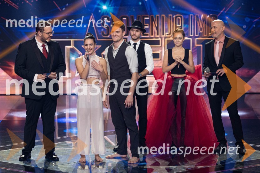  Sašo Stare, stand up komik, voditelj;  Alja Gomilar Zickero, Acro Connection;  Matjaž Pezdirc, Acro Connection;  ... ;  ... ;  Peter Poles, televizijski voditeljSlovenija ima talent 2023, druga polfinalna oddaja