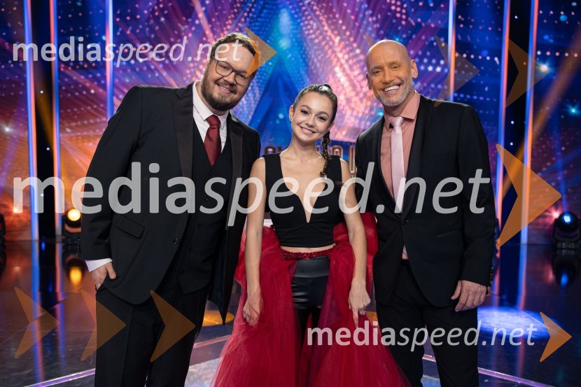  Sašo Stare, stand up komik, voditelj;  Sofia Chernistyna, pevka;  Peter Poles, televizijski voditeljSlovenija ima talent 2023, druga polfinalna oddaja