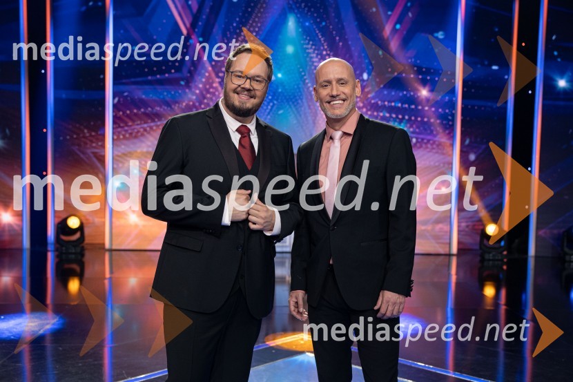  Sašo Stare, stand up komik, voditelj;  Peter Poles, televizijski voditeljSlovenija ima talent 2023, druga polfinalna oddaja