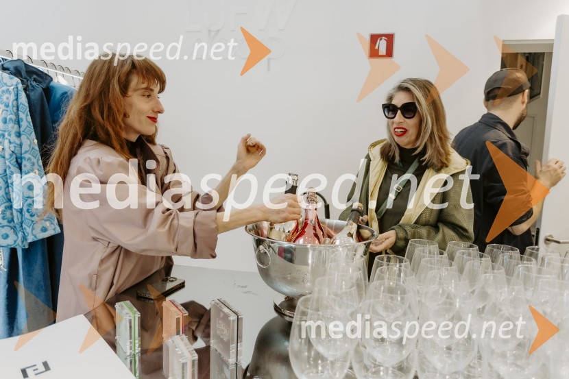  Nina Jagodic,  programska direktorica LJFW;  Melinda Rebrek, izvršna producentka LJFWOtvoritev trgovine LJFW in podelitev nagrad WOW