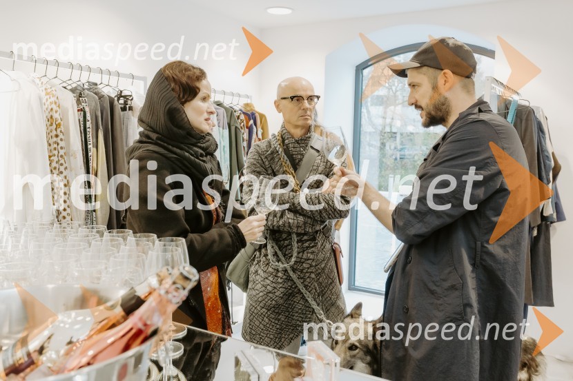  ... ;  ... ;  Den Baruca, direktor Zavoda LJFWOtvoritev trgovine LJFW in podelitev nagrad WOW