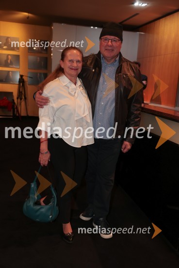  Ema Kozar, ravnateljica, Ekonomska šola Ljubljana;  Jožef Ropoša, igralecArzenik in stare čipke, premiera