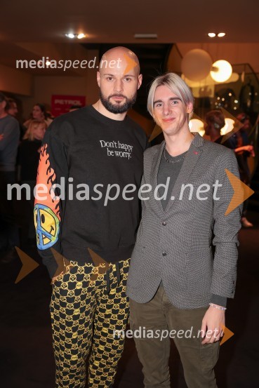  Jaka Lah, igralec;  Tilen Oblak, asistent dramaturginjeArzenik in stare čipke, premiera